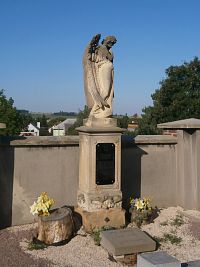 Hřbitov (Všestary)