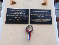 Pamětní desky na čp. 1363 (Poprad-Veľká)