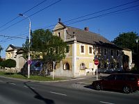 Pražská třída čp. 66-65 (Hradec Králové)