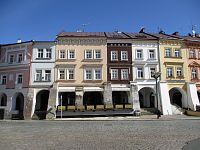 Velké náměstí čp. 160-154 (Hradec Králové)