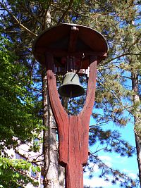 Zvonička ve Lhotě pod Strání (Hradec Králové)