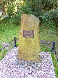 Pomník padlým (Hustířany)