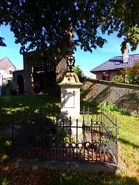 Kříž (Hustířany)