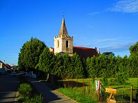 Kostel sv. Vavřince, jáhna a mučedníka v Opatovicích nad Labem
