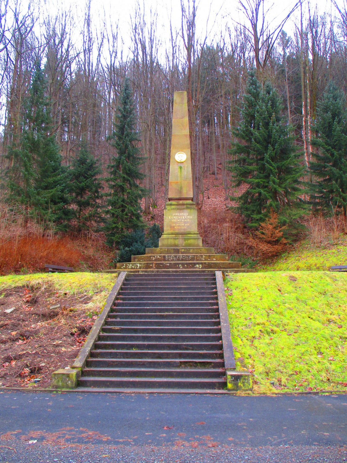 Pomník Jana Amose Komenského v Brandýse nad Orlicí