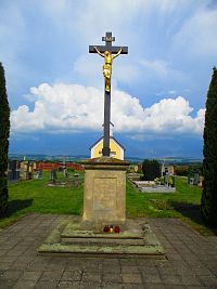 Hřbitovní kříž (Nahořany)