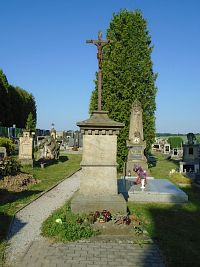 Hřbitovní kříž (Žíželeves)