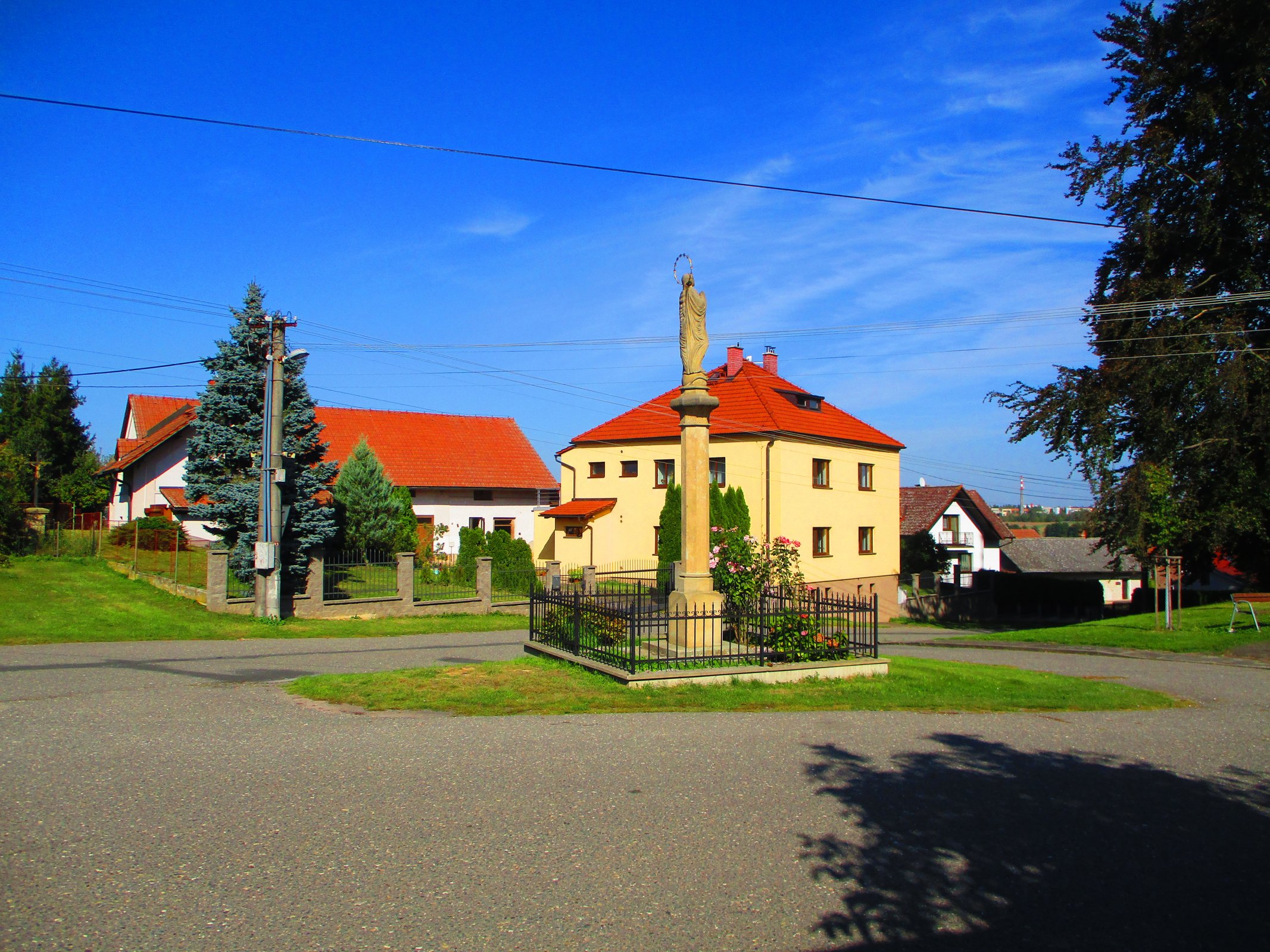 Socha Panny Marie v Hněvčevsi