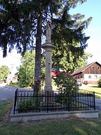 Socha Panny Marie (Hněvčeves)