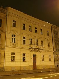 Dům čp. 284 na třídě Československé armády v Hradci Králové