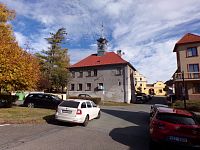 Stará radnice v Sezemicích