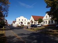 Část Husova náměstí (Sezemice)