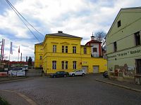 Kaple sv. Jana Křtitele s bývalým nádražím (Litoměřice)