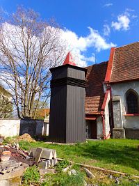 Zvonice u kostela sv. Václava v Rosicích nad Labem (Pardubice)