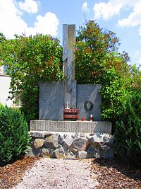 Pomník padlým (Myštěves)