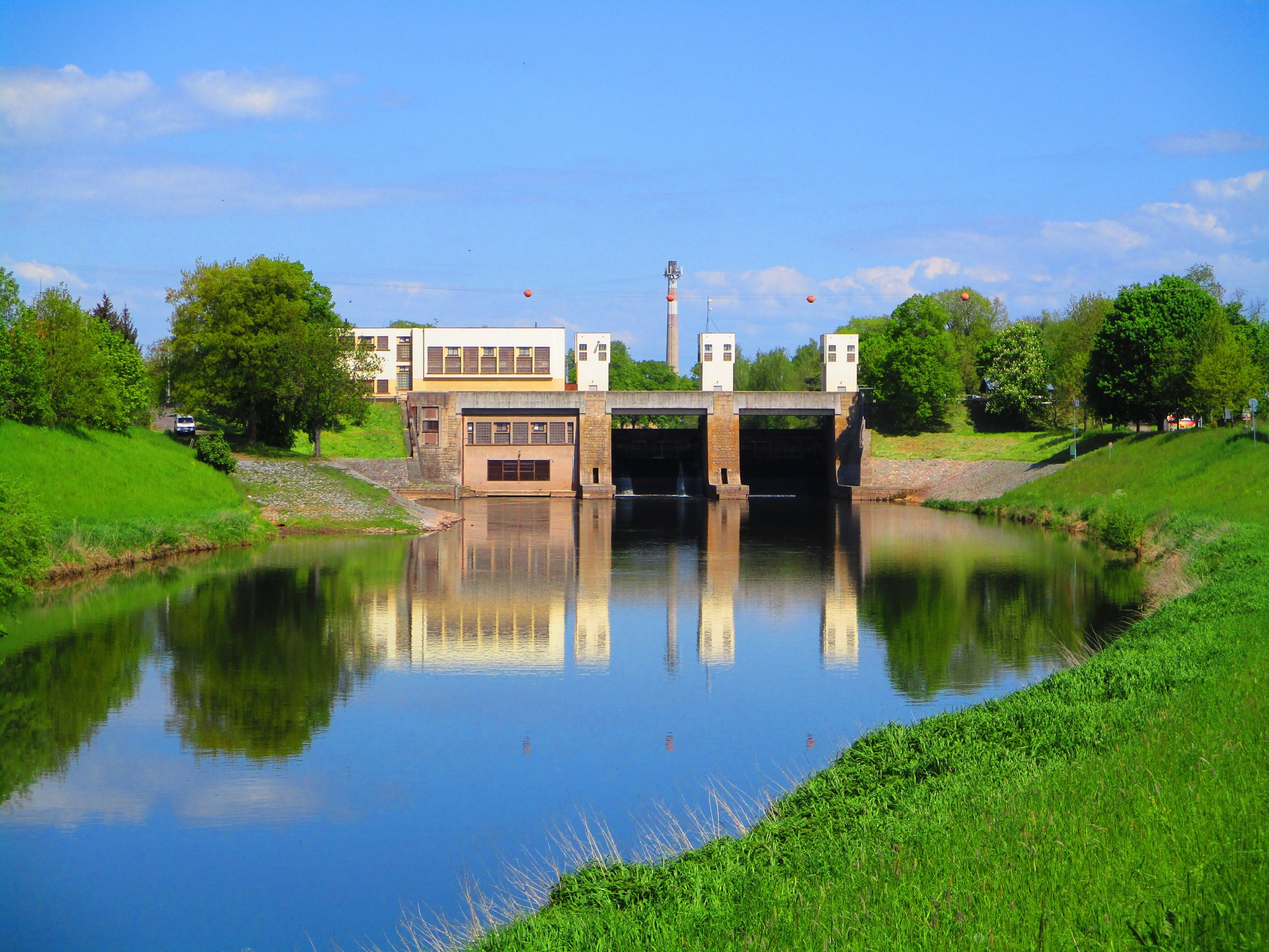 Zřícení předměřické vodní elektrárny do Labe v roce 1932 a stavba její nástupkyně