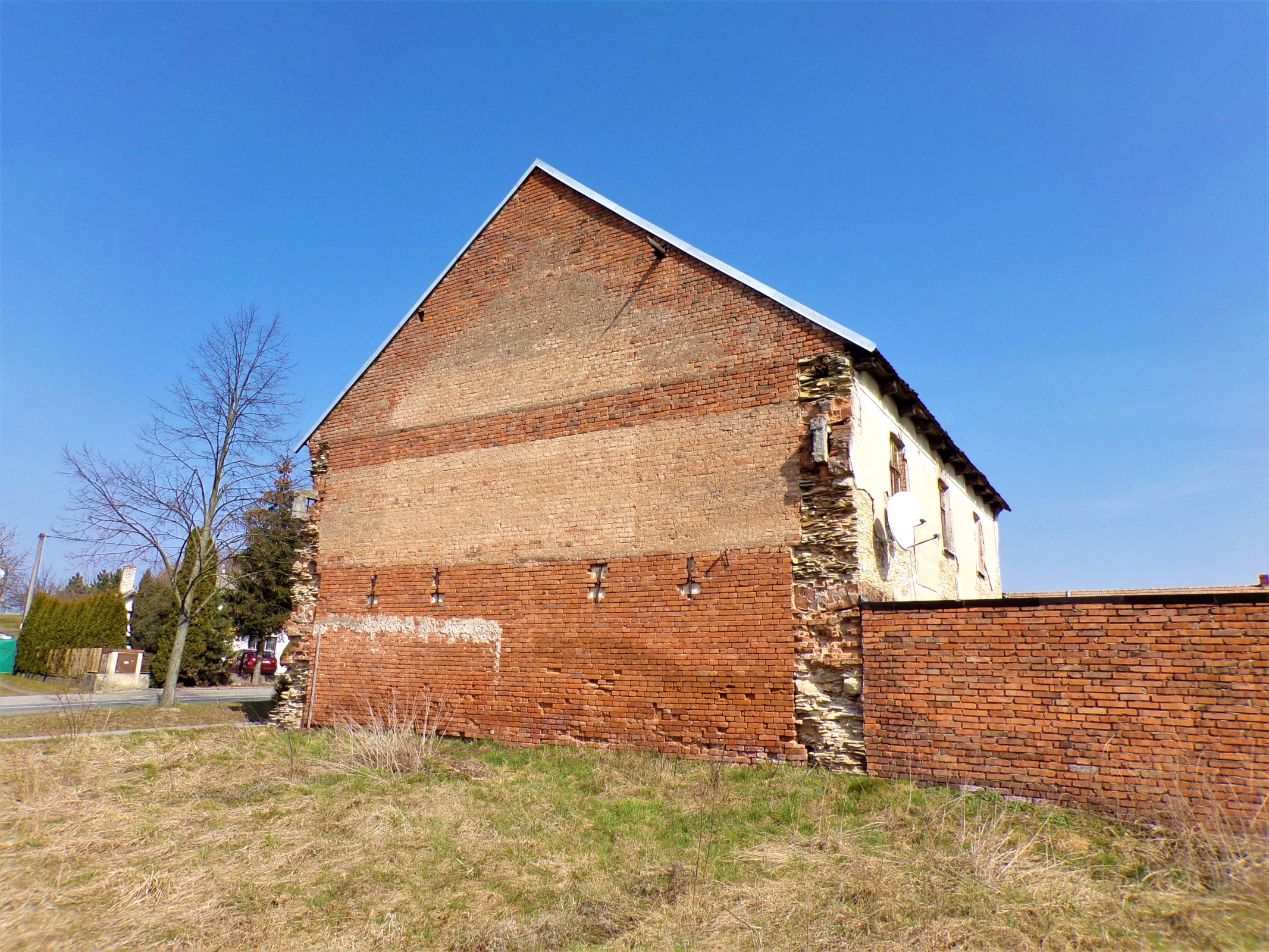 Zaniklá obilní sýpka v Černilově