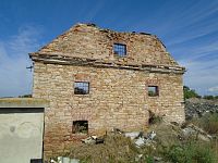 Již zbourané zbytky Zderazi (Smiřice)