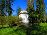 Vodárna v lázeňském parku (Lázně Bohdaneč)