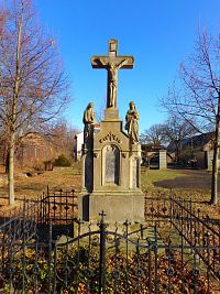 Kříž v Pileticích (Hradec Králové)