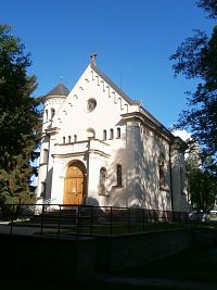 Kostel Neposkvrněného Početí Panny Marie (Hradec Králové)