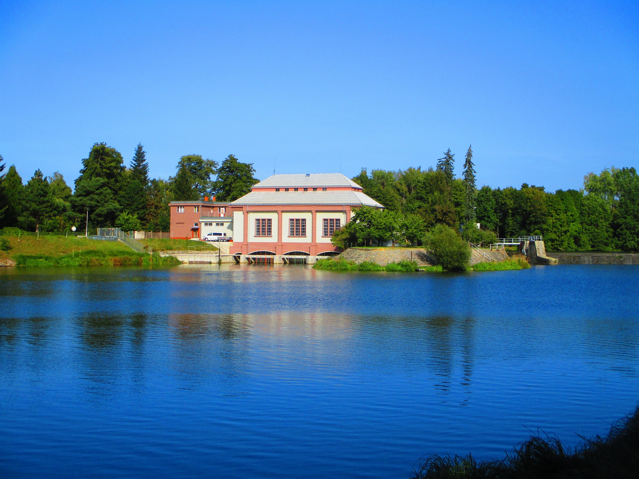 Malá vodní elektrárna na Mlejnku na Slezském Předměstí