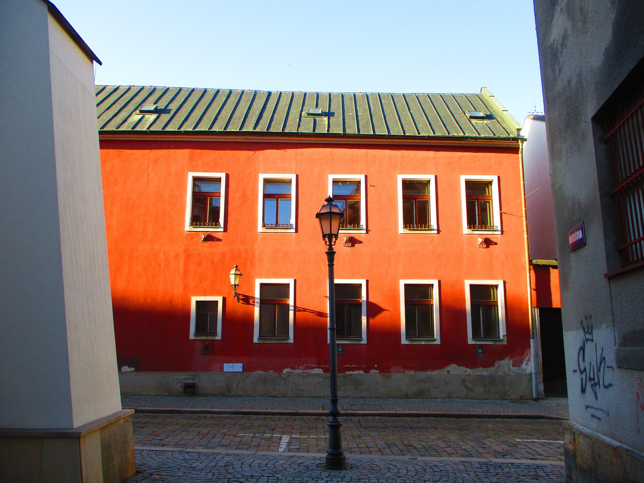 Dům čp. 194 v Dlouhé ulici v Hradci Králové