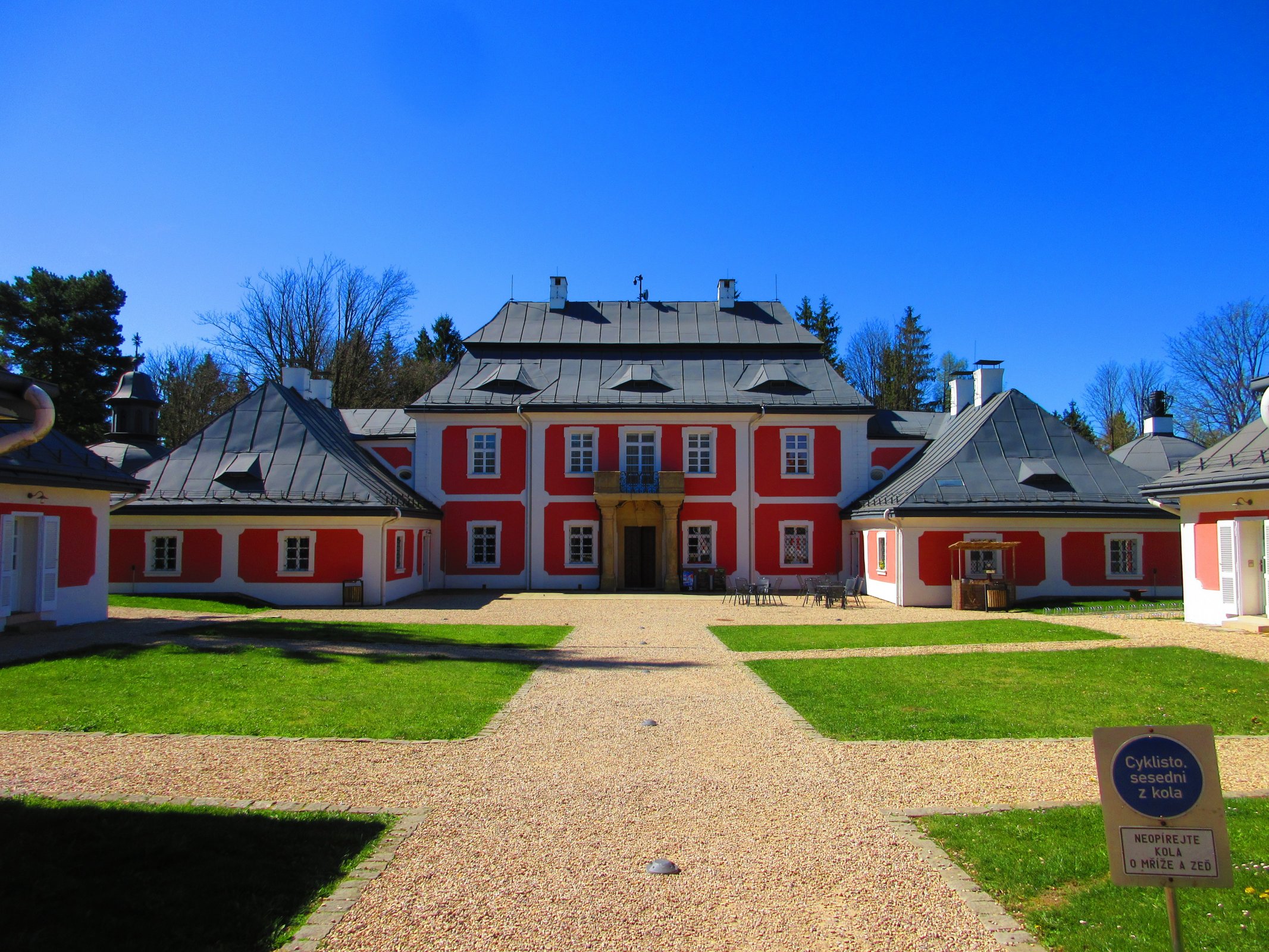 Lovecký zámek Karlštejn