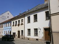 Dlouhá čp. 105-107 (Hradec Králové)