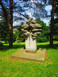 Sochařský park u sv. Gotharda (Hořice)