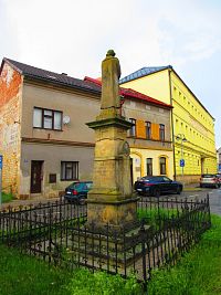 Pomník Jana Amose Komenského (Hořice)
