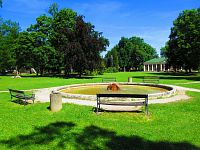 Zámecký park (Lázně Bělohrad)