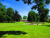 Zámecký park (Lázně Bělohrad)