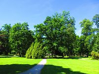 Zámecký park (Lázně Bělohrad)