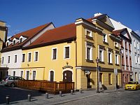 Dlouhá čp. 99 (Hradec Králové)