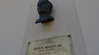 KOMJATICE - busta Anton Bernolák