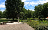 ZLATNÁ NA OSTROVE