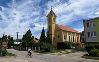 ZLATNÁ NA OSTROVE