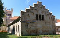 GALANTA - NEOGOTICKÝ KAŠTIEĽ