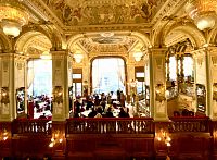 V luxusní kavárně se natáčela řada amerických kasovních trháků, třeba Evita.