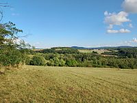 Vyhlídky a Kamenný kruh na Hovězáku