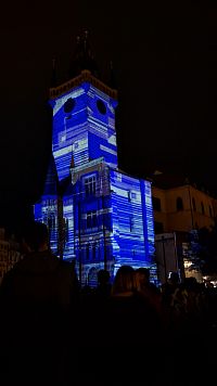 Romantika ve světlech