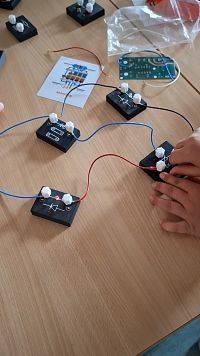 workshop pro děti: Pájení sovičky