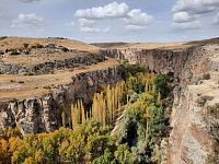 Ihlara Valley (pohled z Glass Terrace)