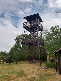 Rozhledna Barborka a lom Bezedná