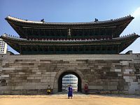 Vstupní brána Sungnyemun v Soulu