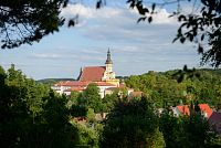 Objevte kouzlo kláštera Neuzelle. Barokní perla Braniborska slaví letos 750 let.