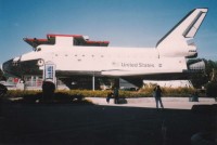 vysloužilý raketoplán je dnes exponátem v Kennedy Space Centru - Miami, Florida 