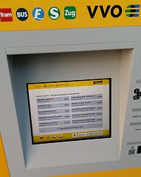 Automat na lístky v Drážďanehch (c) Foto Michal Rydz