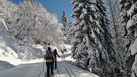 Chůze na sněžnicích v Nassfeldu